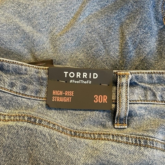 NWT TORRID 30R High Rise Straight Jeans With Gold Sequins Ripped Cuttoff Style - Picture 6 of 11